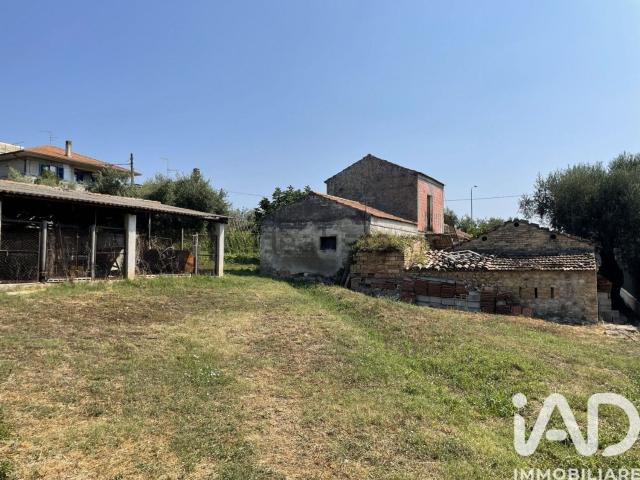 Rustico in vendita a Roseto degli Abruzzi, Teramo
