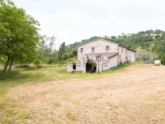 Rustico in vendita a Marche, Pesaro E Urbino
