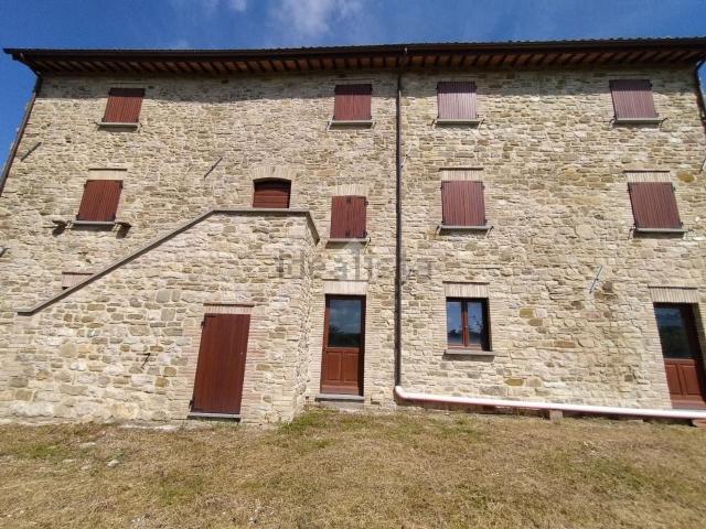 Rustico in vendita a Gualdo Tadino, Umbria