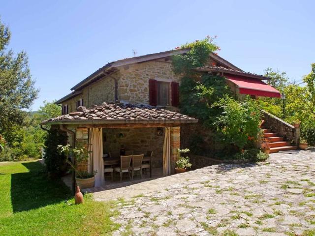 Rustico in vendita a Bucine, Toscana