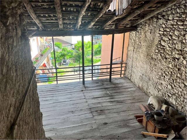 Rustico in vendita a Comunità della Vallagarina, Villa Lagarina