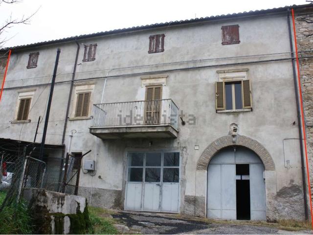 Rustico in vendita a Marche, Macerata