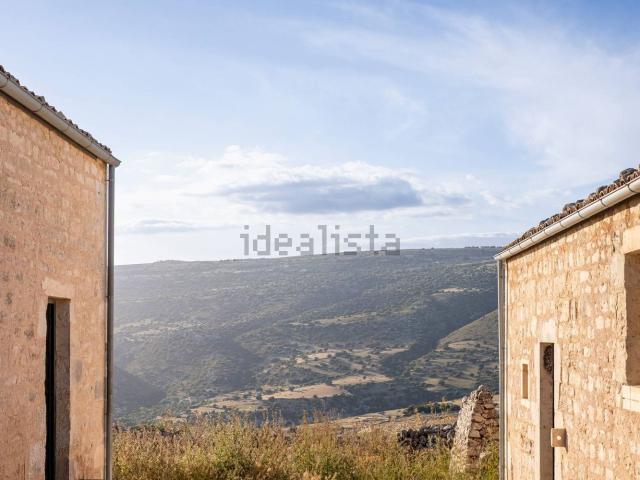Rustico in vendita a Cava D'aliga, Sicilia