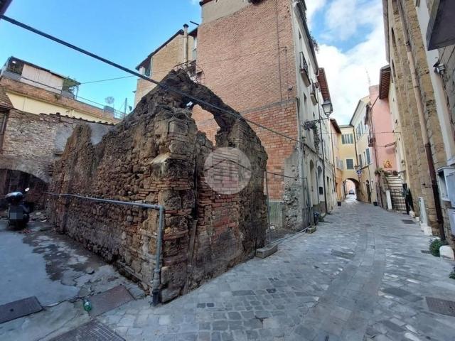 Rustico in vendita a Città Giardino, Terni