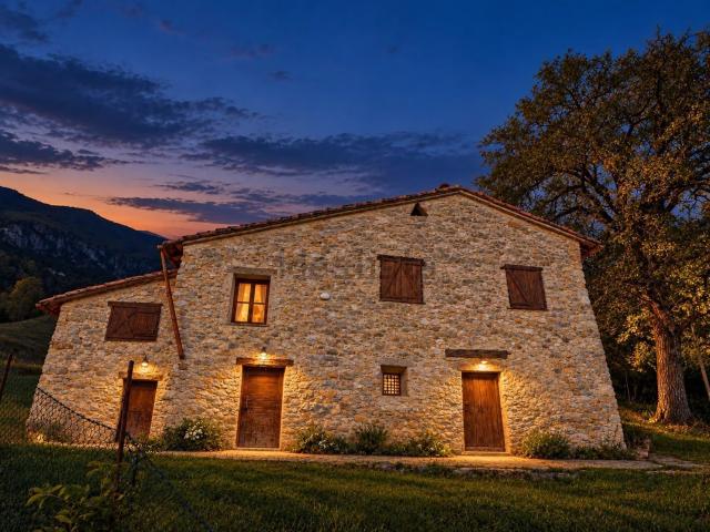 Rustico in vendita a Agro, Castione della Presolana