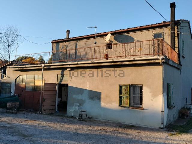 Rustico in vendita a Unione di comuni Valmarecchia, Santarcangelo Di