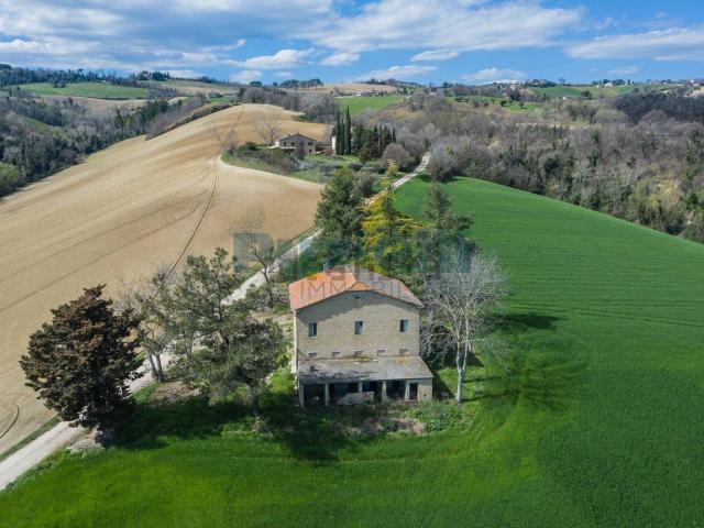 Rustico in vendita a Marche, Fermo