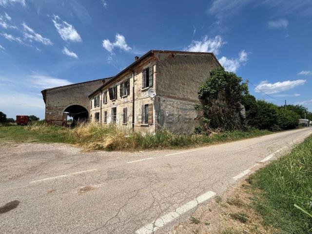 Rustico in vendita a Roncoferraro, Lombardia