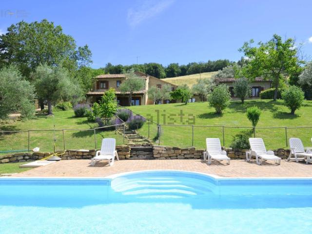 Rustico in vendita a Marche, Macerata