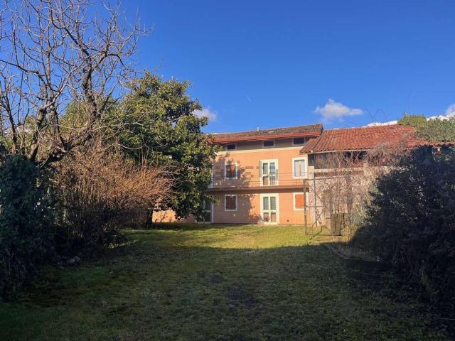 Rustico in vendita a Aviano, Friuli-Venezia Giulia