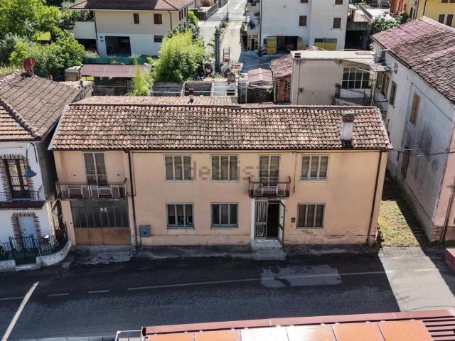 Rustico in vendita a Cazzano Di Tramigna, Veneto