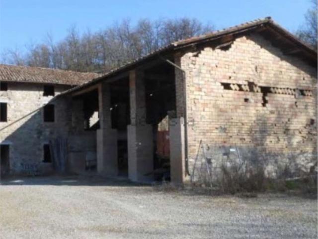 Rustico in vendita a Colline Matildiche, Re
