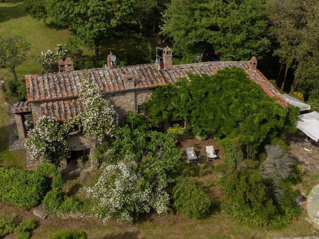 Rustico in vendita a Cortona