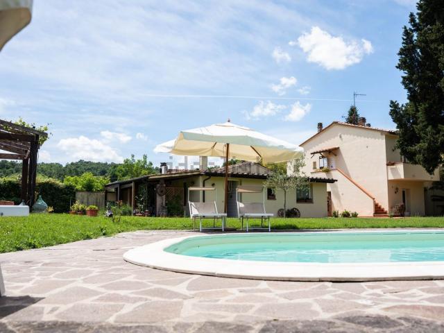 Rustico in vendita a Volterra, Toscana