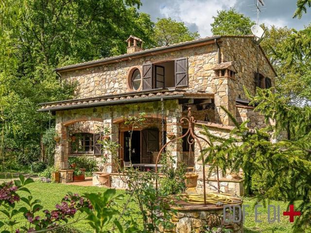Rustico in vendita a Montieri, Toscana