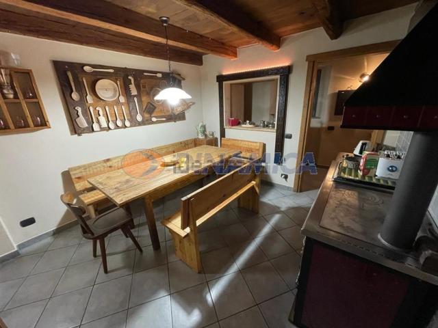 Rustico in vendita a Bema, Lombardia