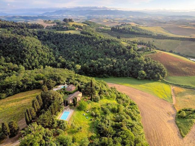 Rustico in vendita a Volterra, Toscana