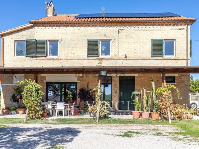 Rustico in vendita a Marche, Fermo