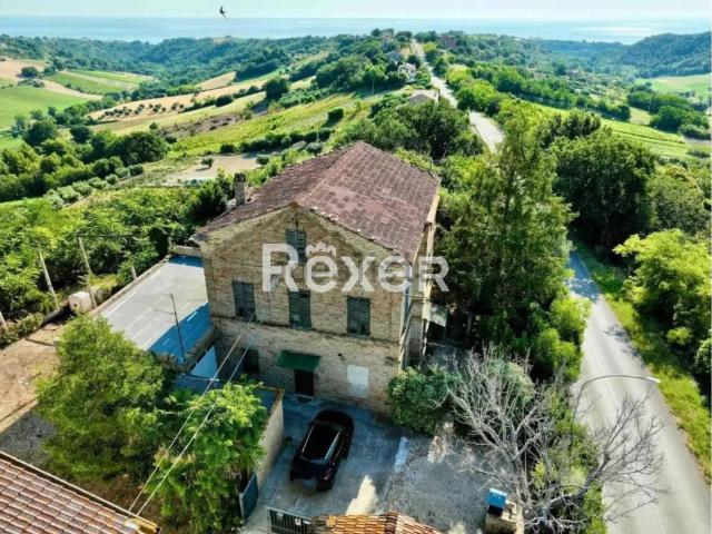 Rustico in vendita a Altidona, Fermo