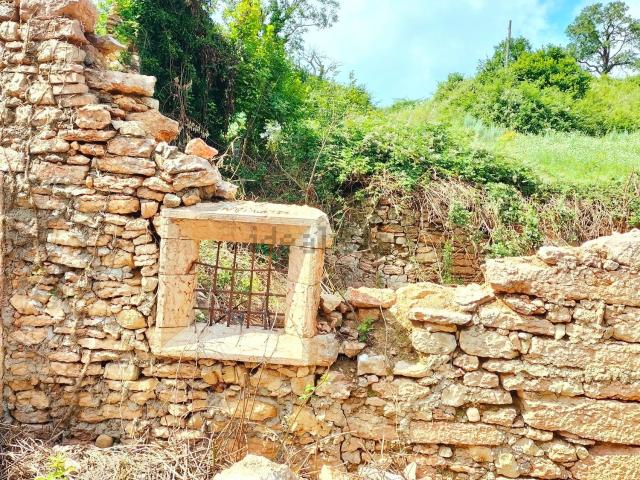 Rustico in vendita a Erbezzo, Veneto