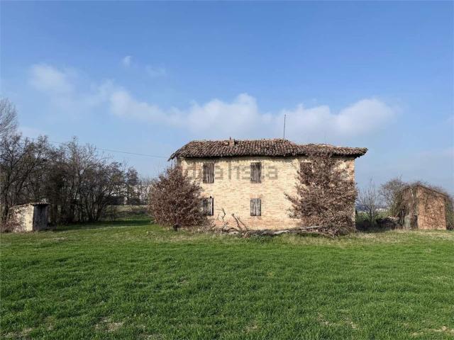 Rustico in vendita a Soragna, Reggio Emilia
