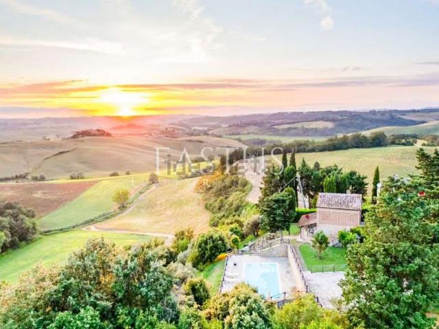 Rustico in vendita a Volterra, Toscana