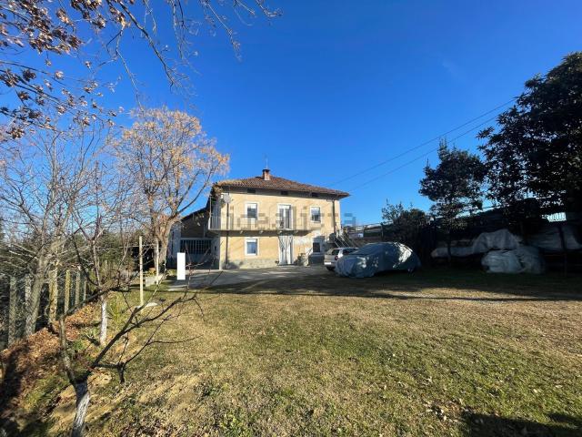 Rustico in vendita a Piemonte, Asti