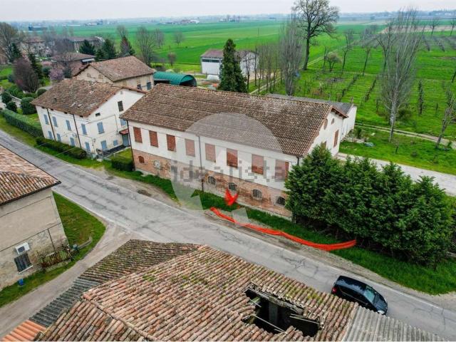 Rustico in vendita a Masone, Re