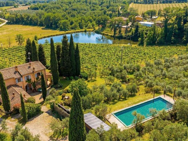 Rustico in vendita a Bucine, Toscana