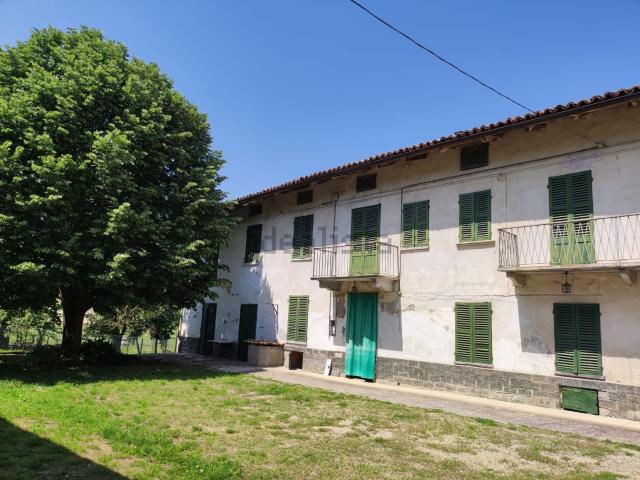 Rustico in vendita a Piemonte, Asti
