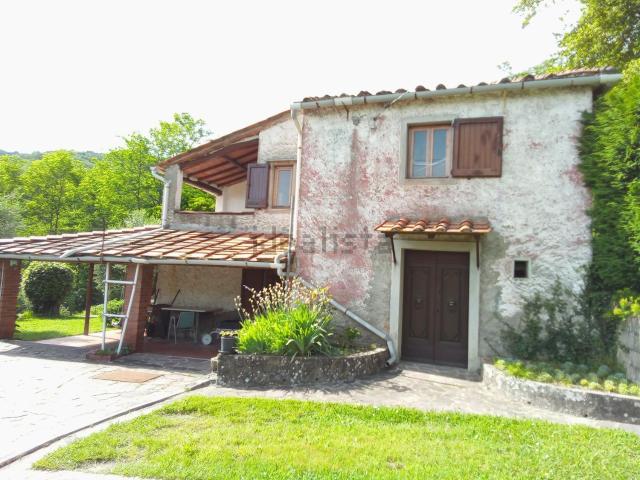 Rustico in vendita a Massa e Cozzile, Montecatini Terme
