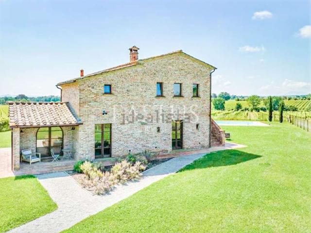 Rustico in vendita a Cortona, Toscana