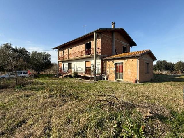 Rustico in vendita a Albinatico, Ponte Buggianese