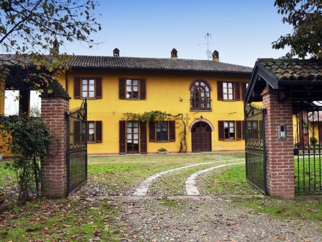 Rustico in vendita a Gambolò, Lombardia