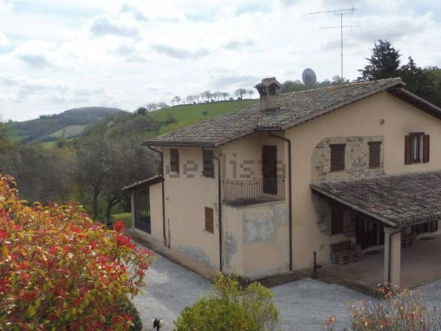 Rustico in vendita a San Michele, Marche