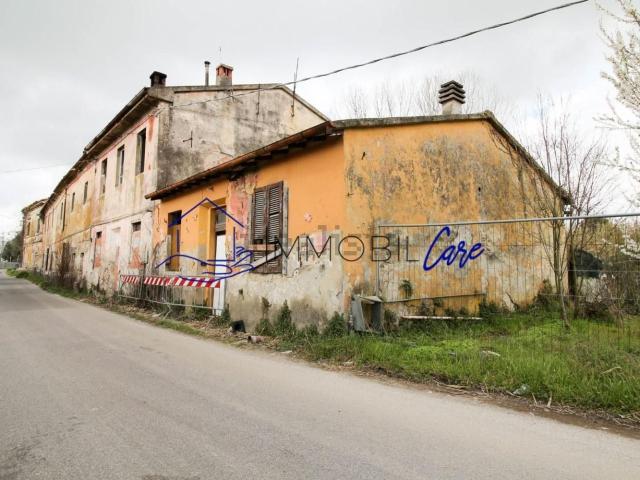 Rustico in vendita a San Giuliano Terme, Toscana
