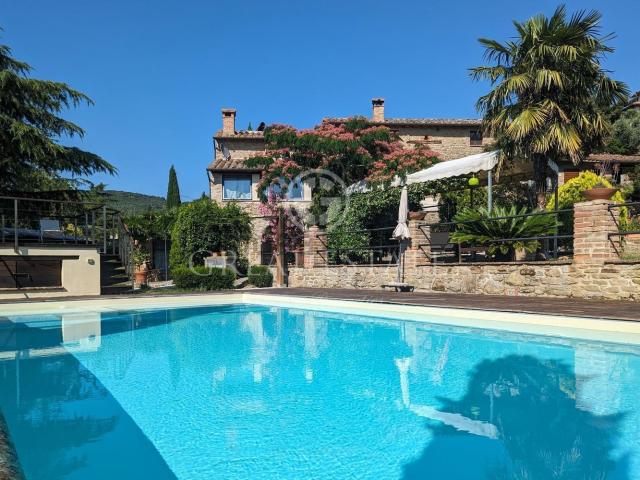 Rustico in vendita a Cerqueto, Passignano Sul Trasimeno