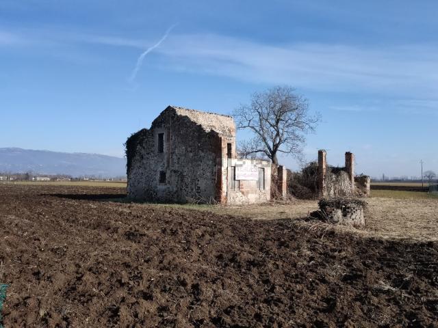 Rustico in vendita a Breganze, Veneto