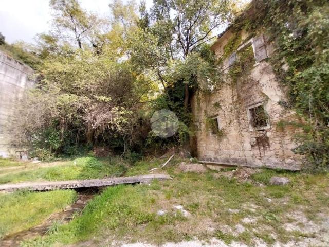 Rustico in vendita a Rubiana, Caprino Veronese