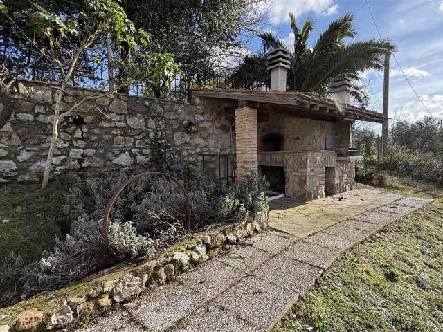 Rustico in vendita a Roccastrada, Toscana