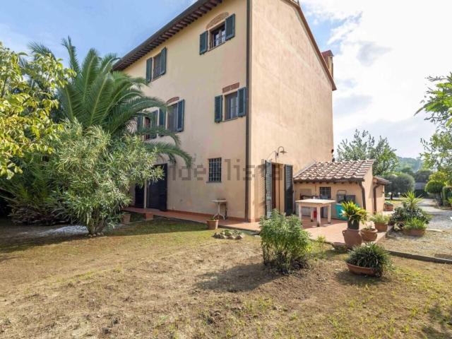 Rustico in vendita a Cascina, Toscana