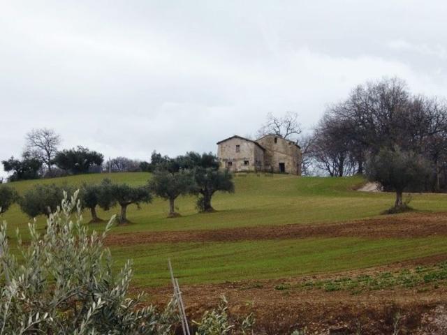 Rustico in vendita a Marche, Macerata