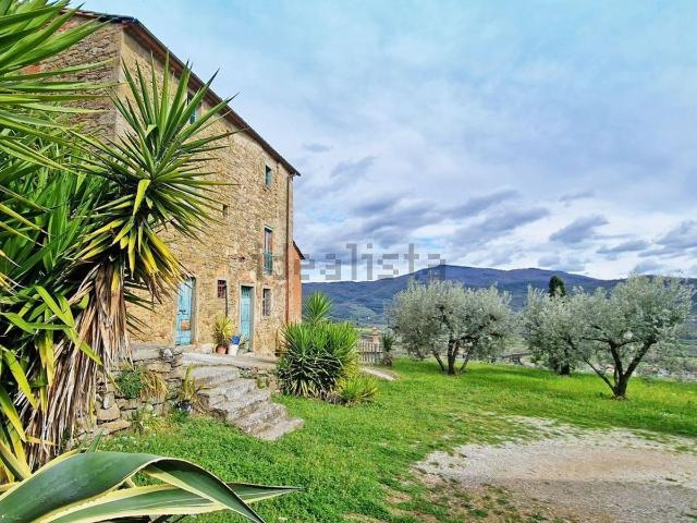 Rustico in vendita a Castiglion Fiorentino, Toscana