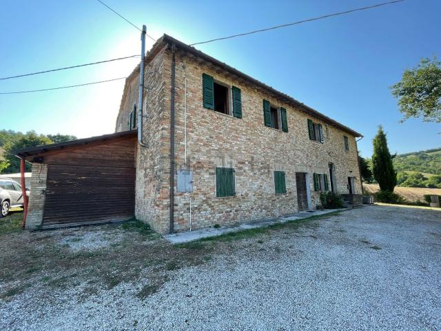 Rustico in vendita a Urbania, Pesaro e Urbino