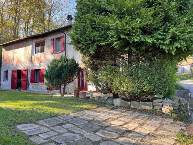 Rustico in vendita a Piemonte, Asti