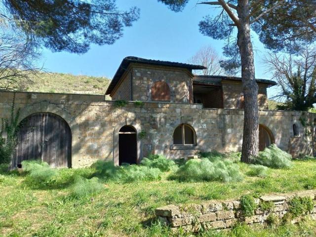 Rustico in vendita a Tuscania, Lazio