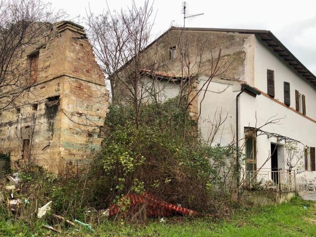Rustico in vendita a Posatora, Marche