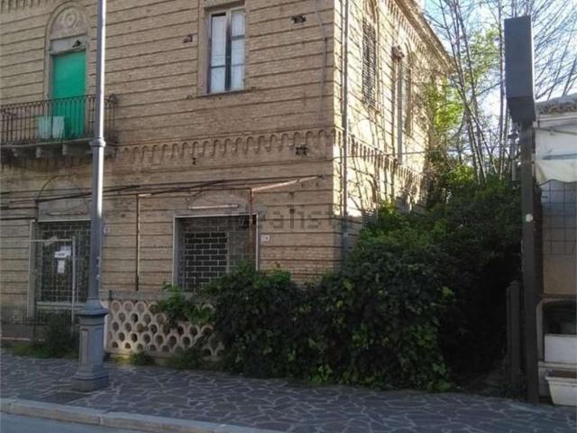 Rustico in vendita a Silvi, Abruzzo