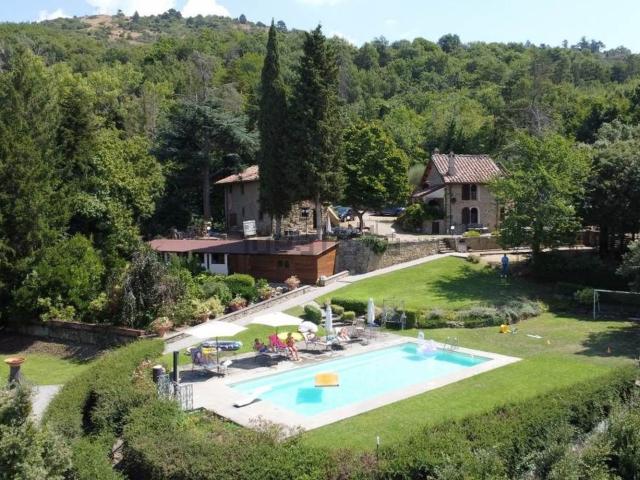 Rustico in vendita a Sant'Andrea a Pigli, Palazzo Del Pero