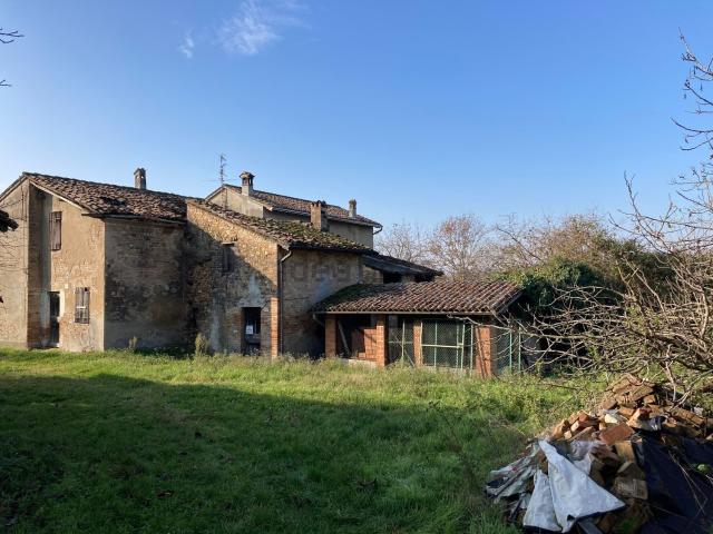 Rustico in vendita a Alseno, Reggio Emilia